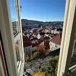 Vakn Opp Til Fantastisk Utsikt Lägenhet Bergen