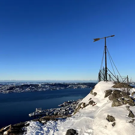 Apartment Vakn Opp Til Fantastisk Utsikt
