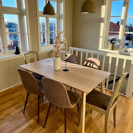 Apartment Vakn Opp Til Fantastisk Utsikt