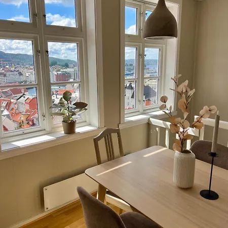 Apartment Vakn Opp Til Fantastisk Utsikt *