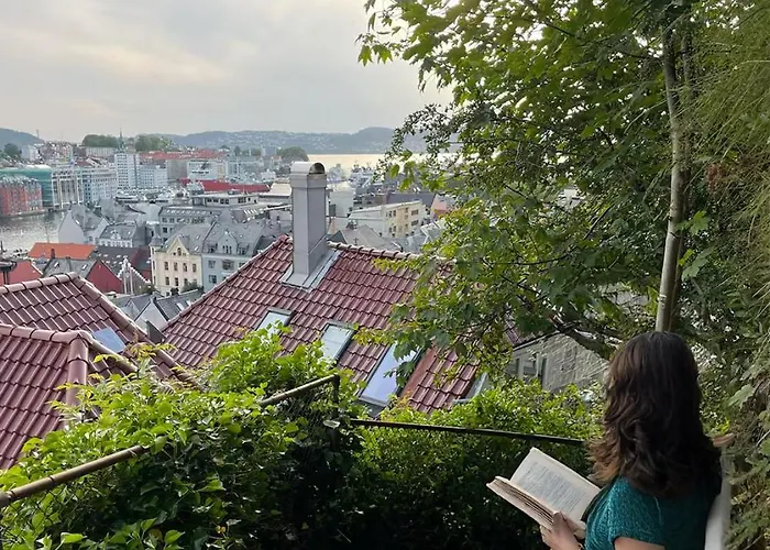 Apartament Vakn Opp Til Fantastisk Utsikt Bergen